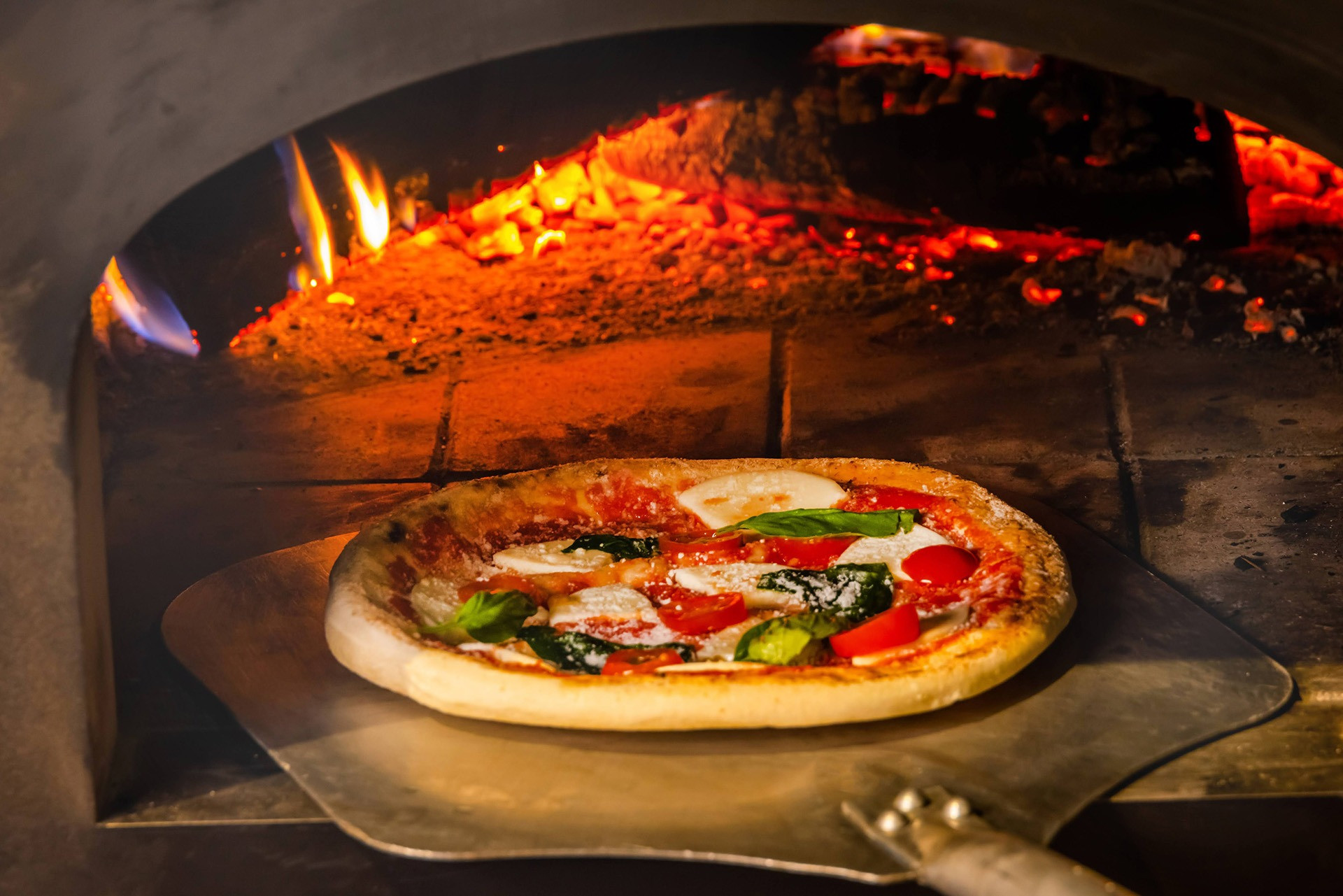 Pizzeria SALUTEの外観